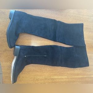Knee high suede boots. Black. Size 11